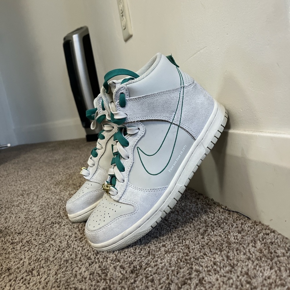 DUNK HIGH SE ‘FIRST USE PACK - GREEN NOISE’ (us mens 5.5 womens 7)